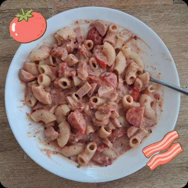 Easy protein tomato pasta