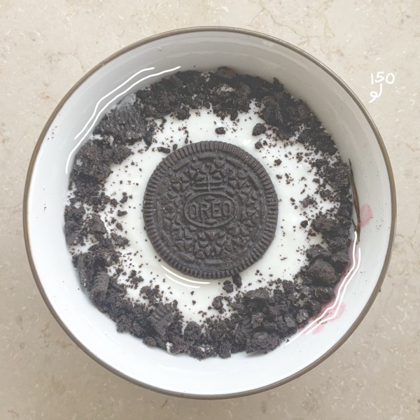 Low Calorie , High Protein No-Bake Oreo Cheesecake