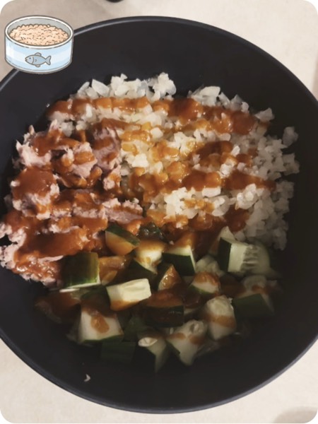 yummy cauliflower rice bowl !! low cal :3 cucumber :P