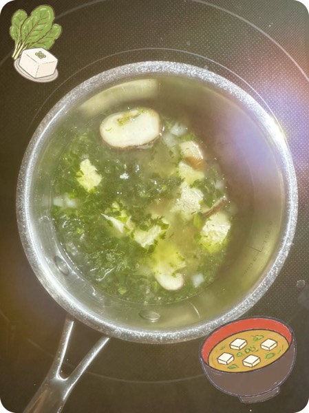 healthy soup (prettylittlechililug)