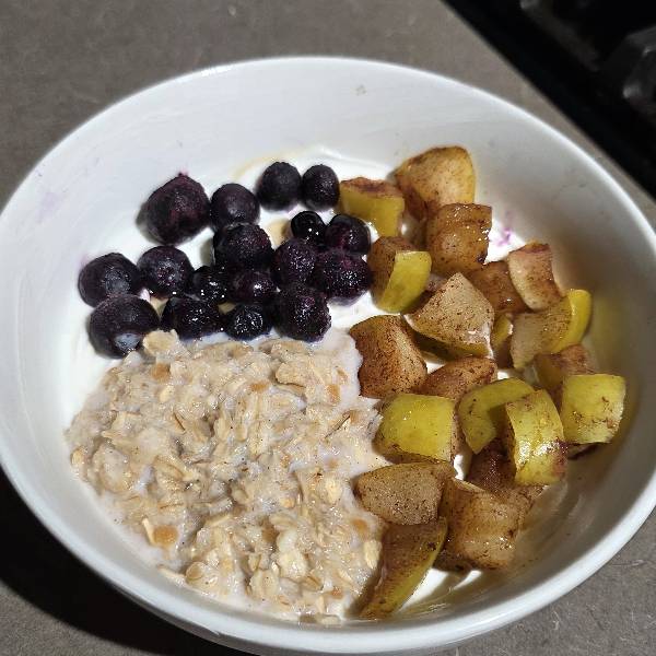 Apple Cinnamon Yogurt Bowl w/ Blueberries