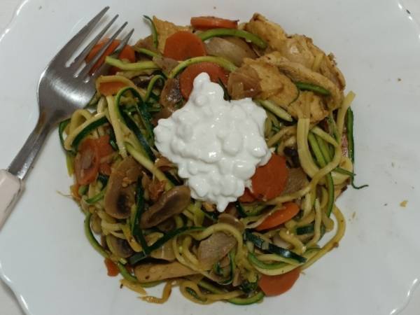 Zoodles with chicken