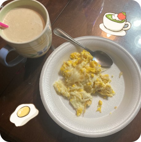 Scrambled Eggs w/ Shredded Mozzarella