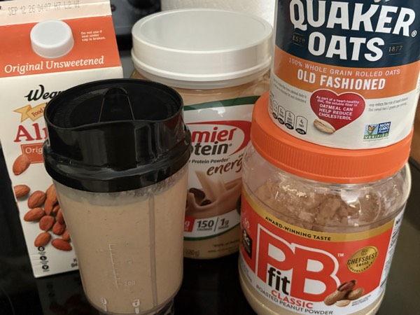 pb latte milkshake (40g protein)