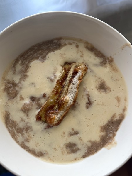 Cinnamon protein oats